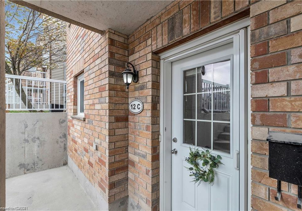 50-howe-drive-kitchener-ontario-40781484
