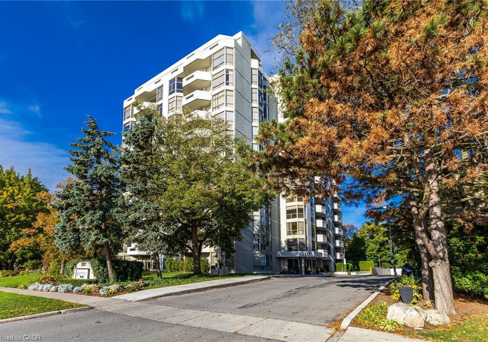 1237-north-shore-boulevard-e-burlington-ontario-40781565