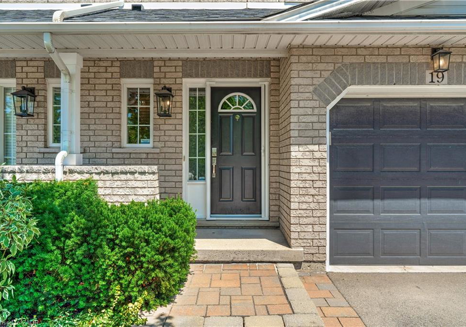 2151-walkers-line-burlington-ontario-40781579