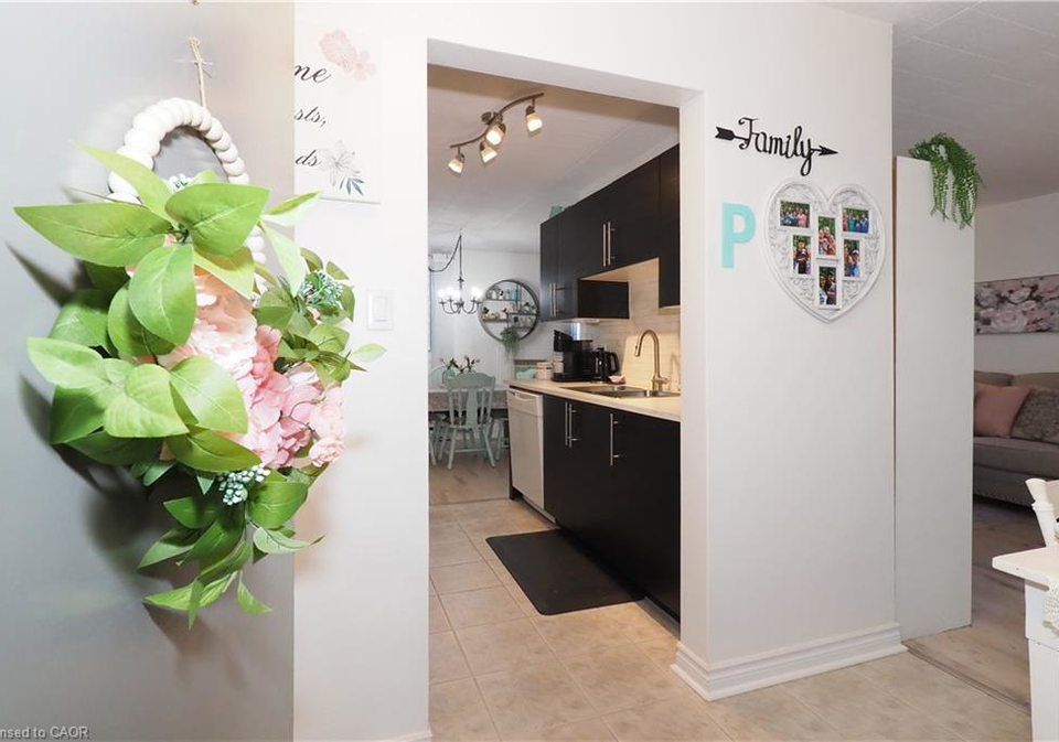 29-west-avenue-kitchener-ontario-40781590
