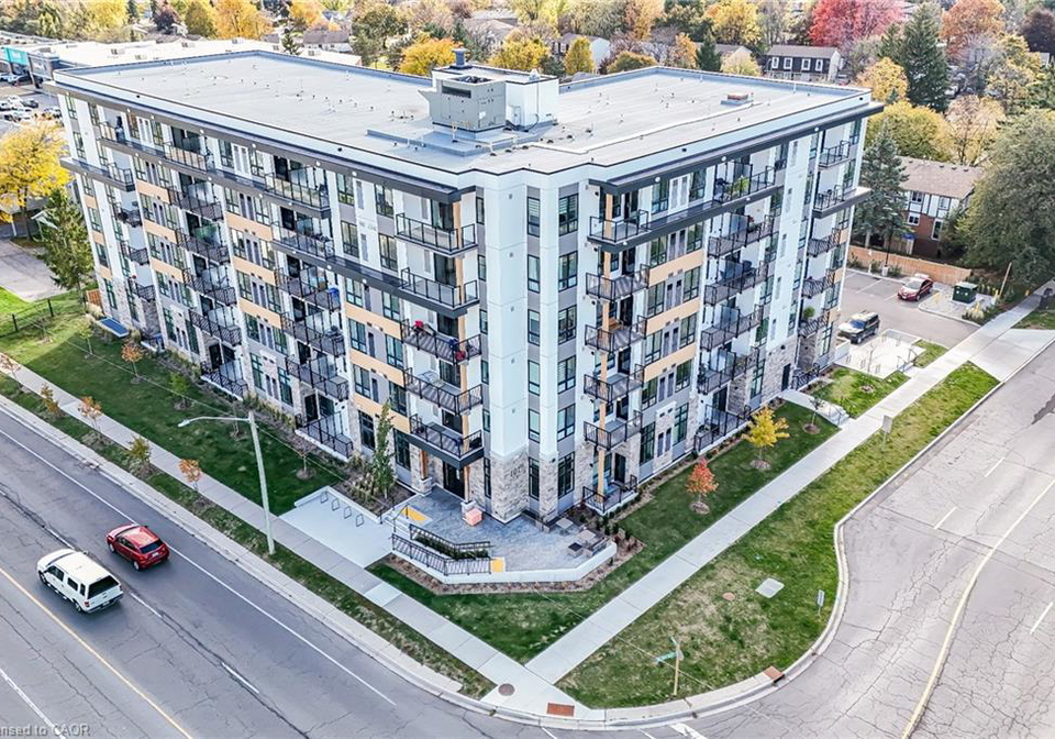 101-golden-eagle-road-waterloo-ontario-40781715
