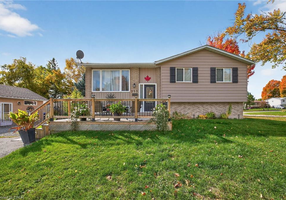 253-lescaut-road-midland-ontario-40781738