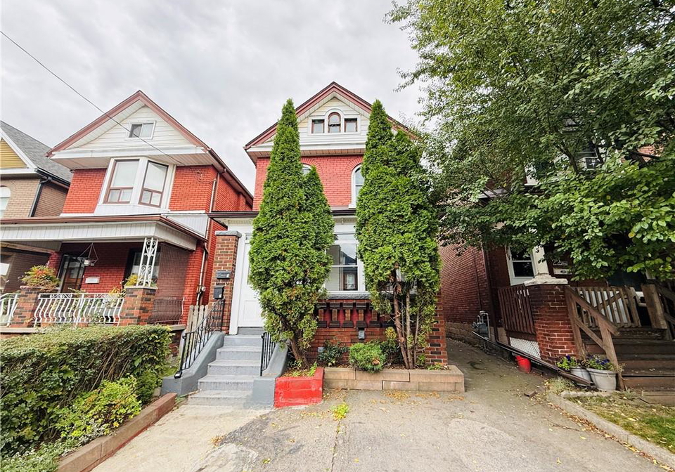 24-somerset-avenue-hamilton-ontario-40781826