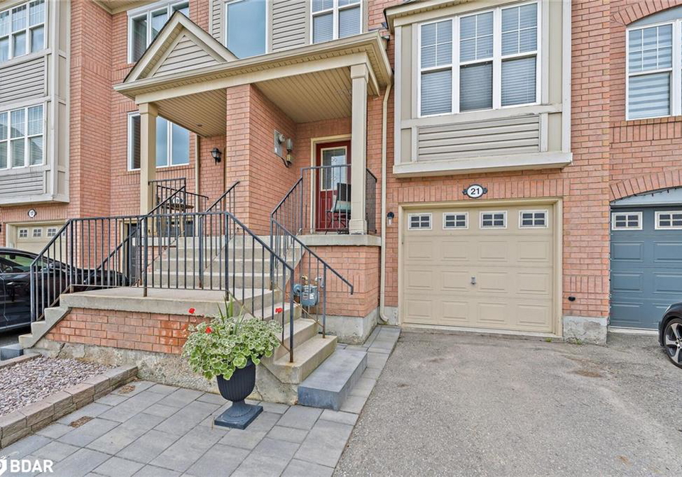 21-seed-house-lane-georgetown-ontario-40781879
