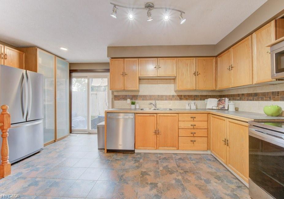 50-newbury-drive-kitchener-ontario-40781911
