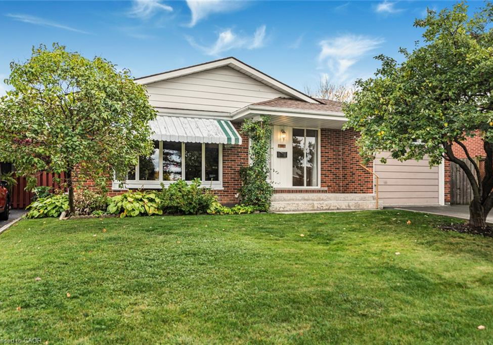 111-greenford-drive-hamilton-ontario-40782052