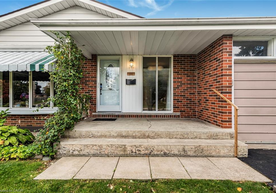 111-greenford-drive-hamilton-ontario-40782052
