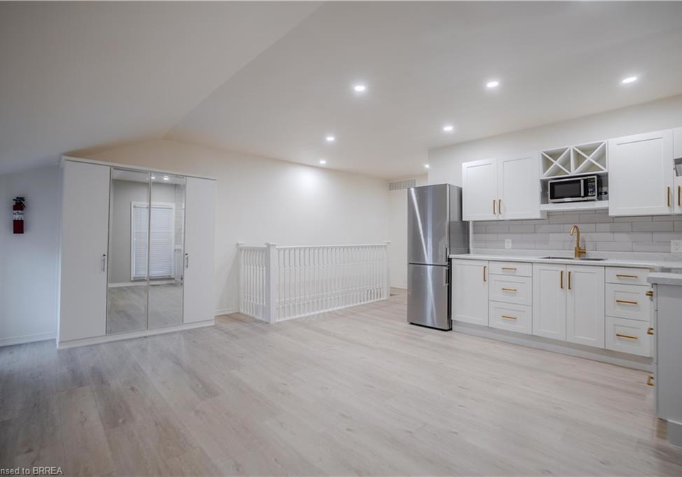 169-drummond-street-brantford-ontario-40782107
