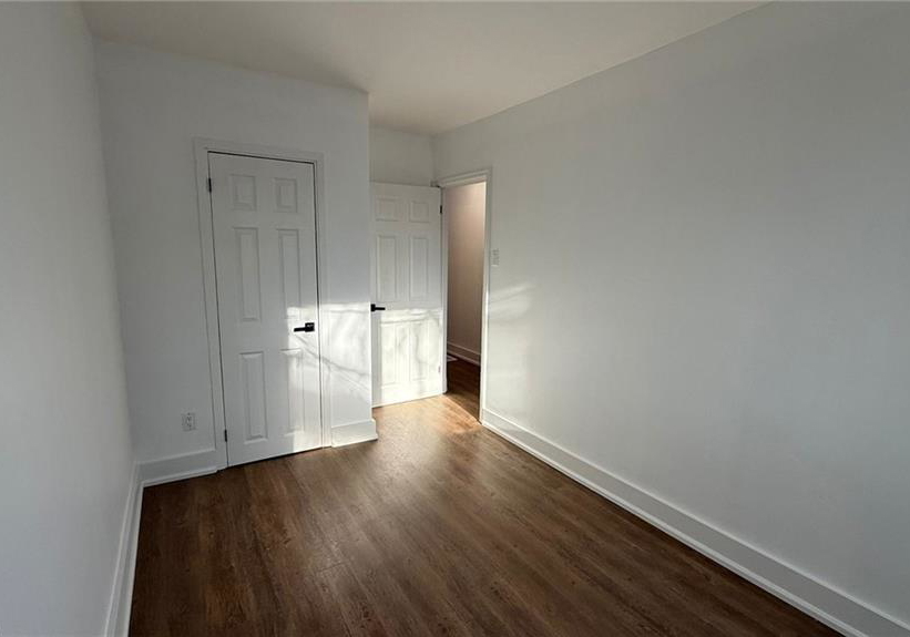 88-longford-drive-newmarket-ontario-40782237