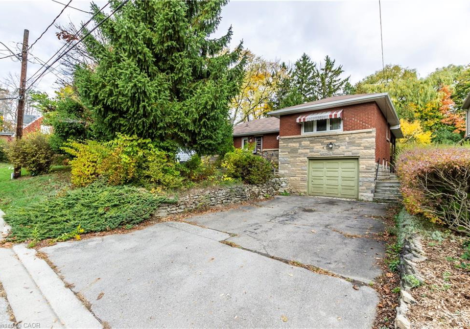 14-cloverhill-avenue-dundas-ontario-40782245