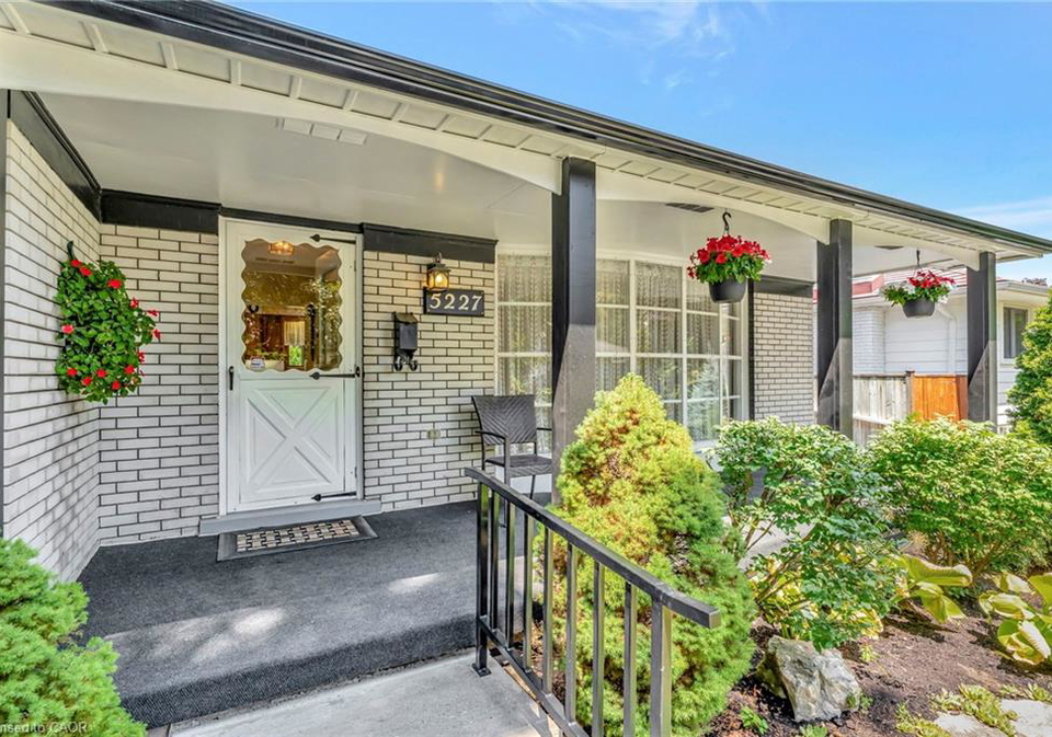 5227-mulberry-drive-burlington-ontario-40782364