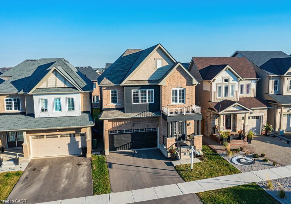 38-mccargow-drive-caledonia-ontario-40782403