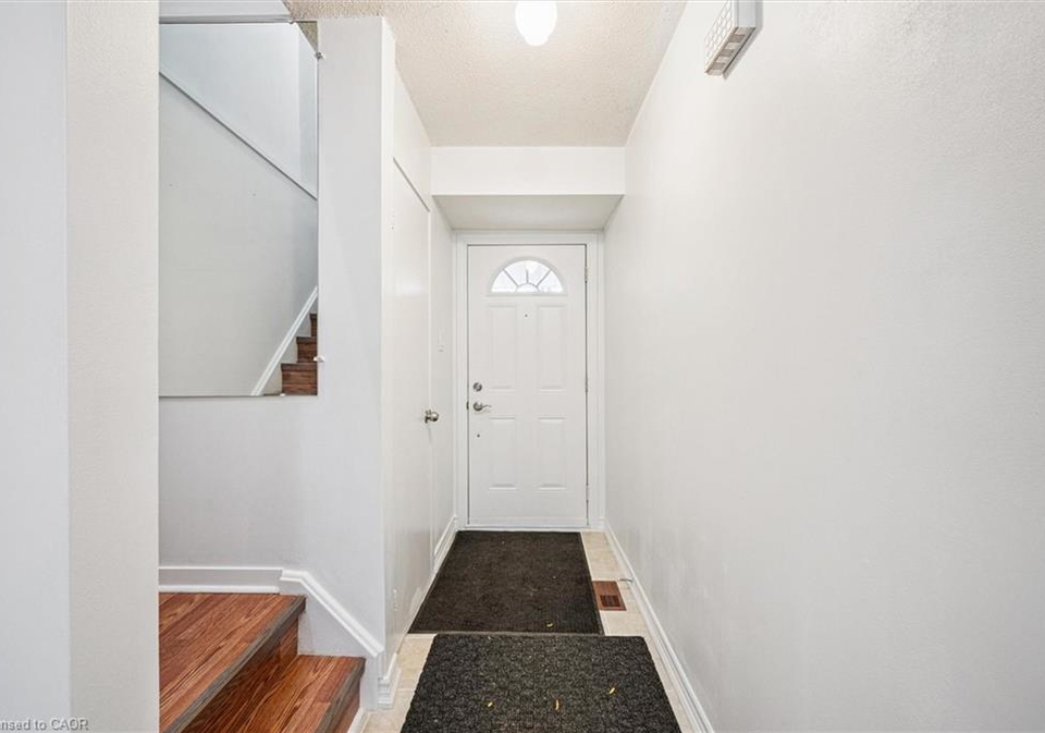 301-bluevale-street-n-waterloo-ontario-40782429