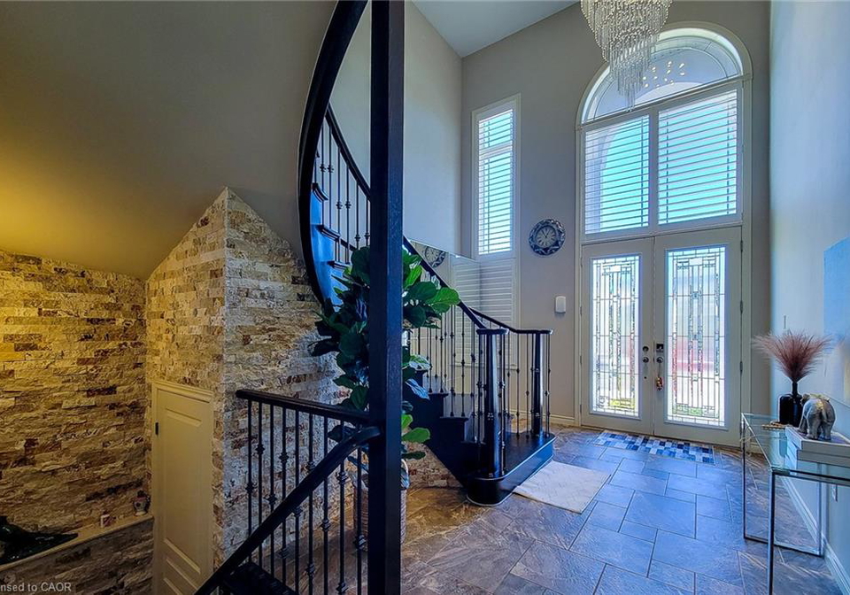 158-chambers-drive-ancaster-ontario-40782451