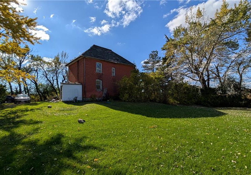 172-tyneside-road-caledonia-ontario-40782498
