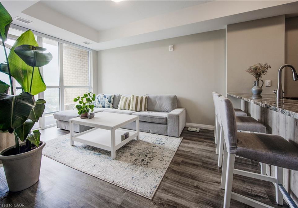108-garment-street-kitchener-ontario-40782596