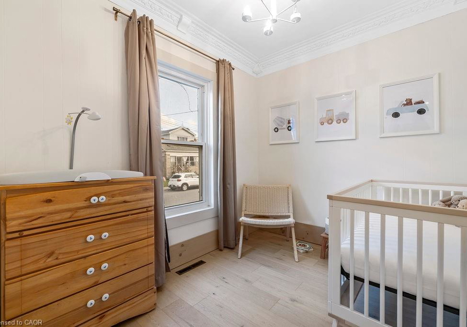 2-12-east-23rd-street-hamilton-ontario-40782622