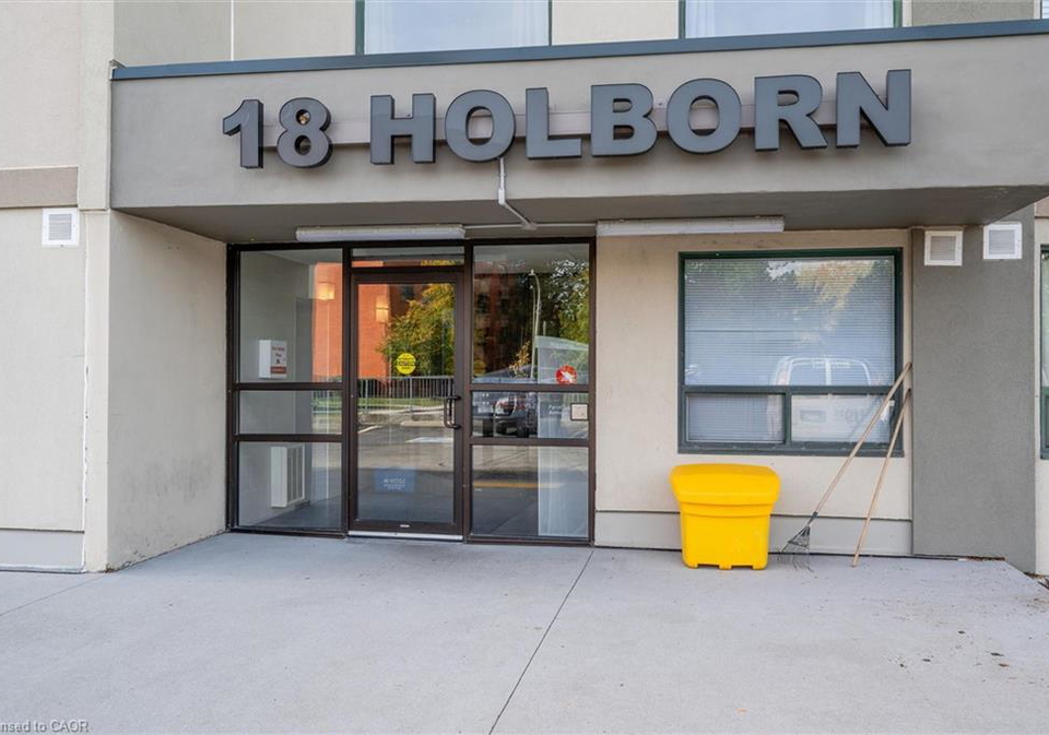 18-holborn-court-kitchener-ontario-40783741