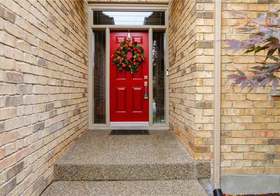 32-hinrichs-crescent-cambridge-ontario-40783768
