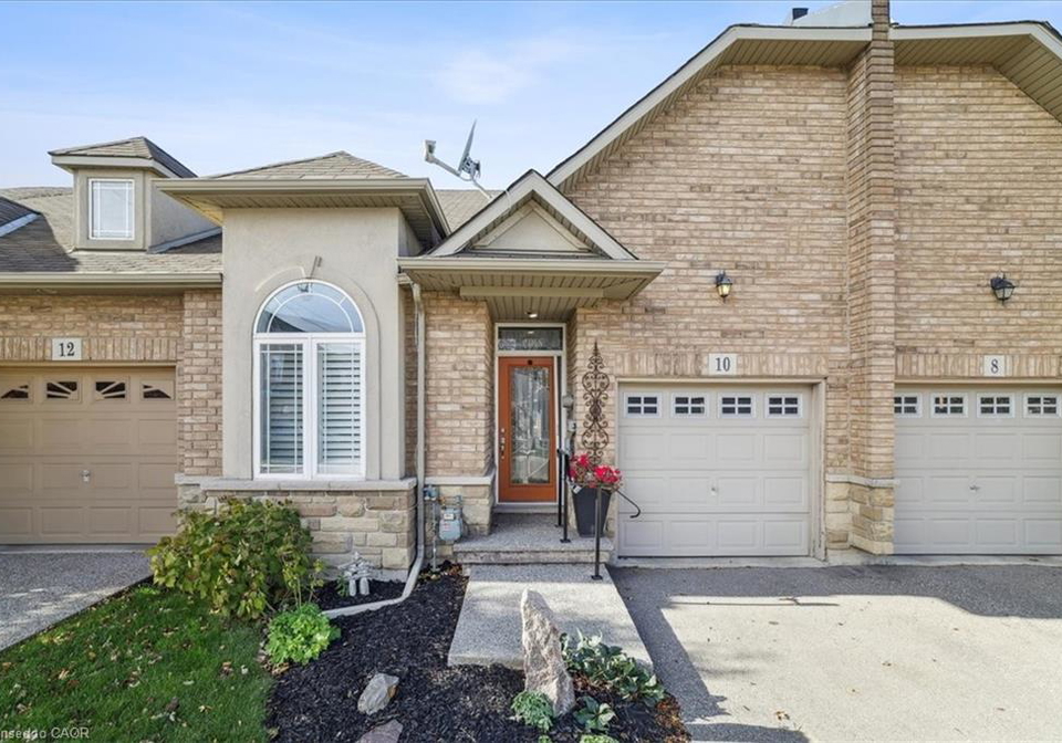 10-cornflower-crescent-hamilton-ontario-40783846