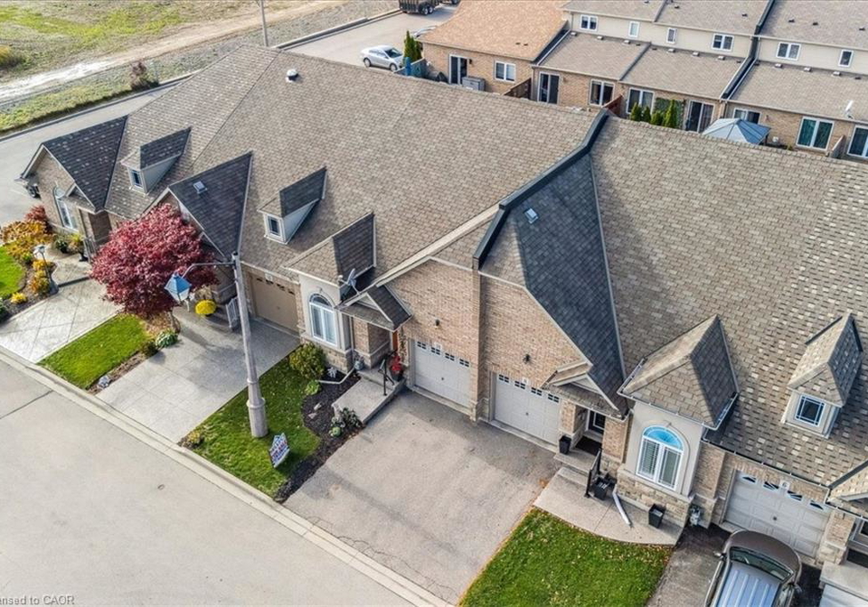 10-cornflower-crescent-hamilton-ontario-40783846