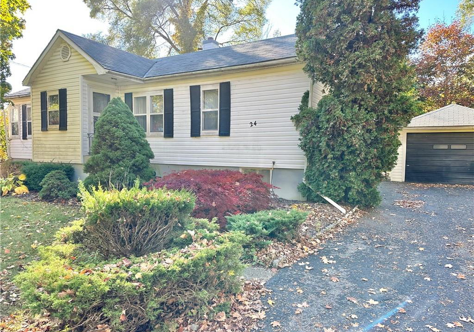 24-hunt-street-n-simcoe-ontario-40783870