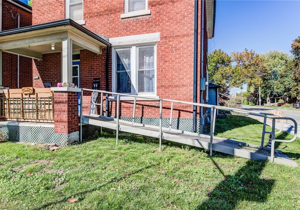 362-york-road-guelph-ontario-40783880