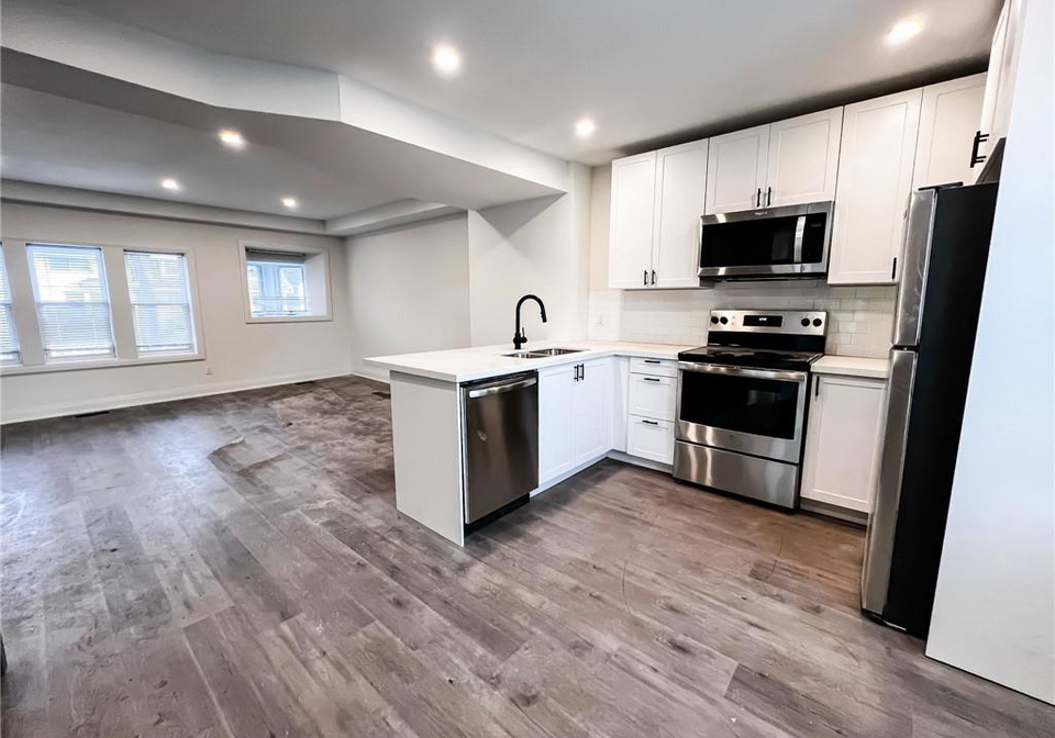 13-gibson-avenue-hamilton-ontario-40783965