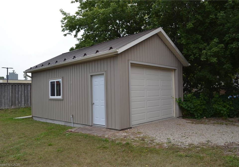14-mill-street-elmira-ontario-40784035