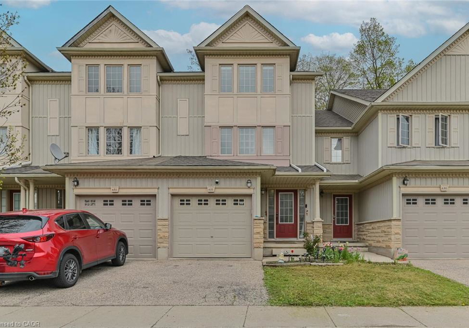 31-110-activa-avenue-kitchener-ontario-40784047