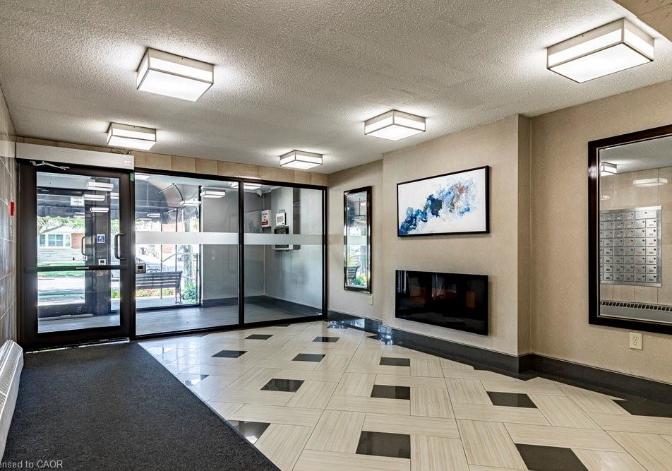 1101-pharmacy-avenue-w-scarborough-ontario-40784048