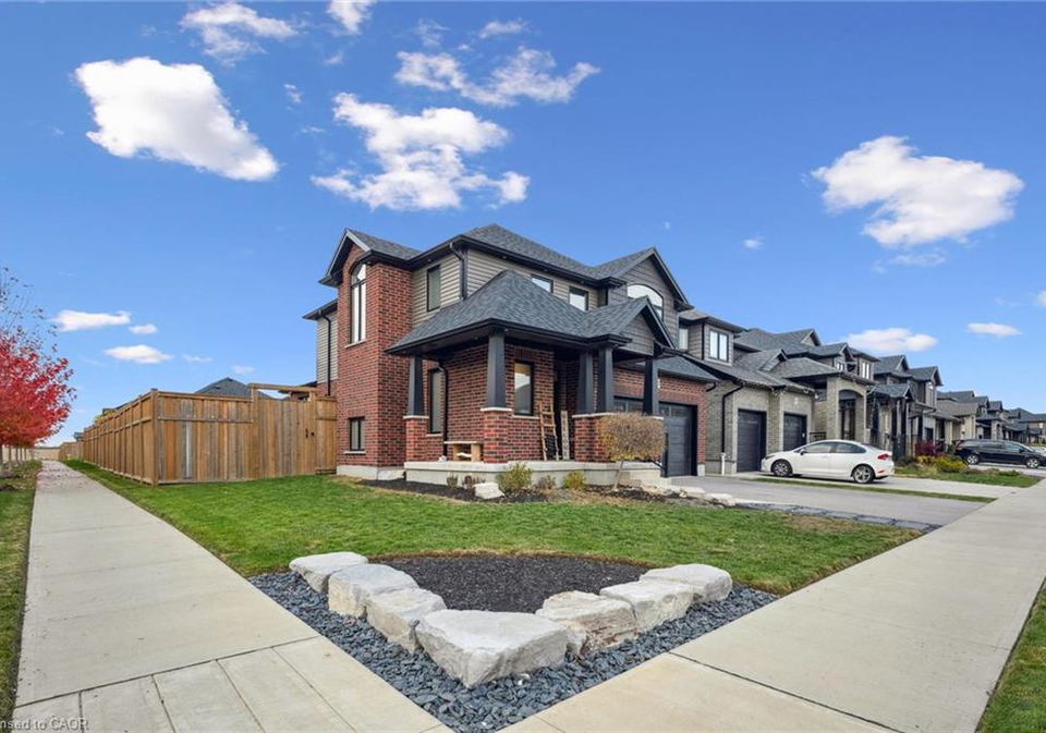 123-tristan-crescent-breslau-ontario-40784143