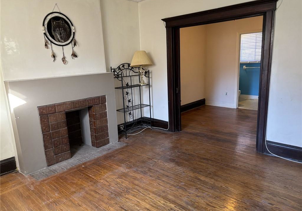 24-hunt-street-hamilton-ontario-40784151