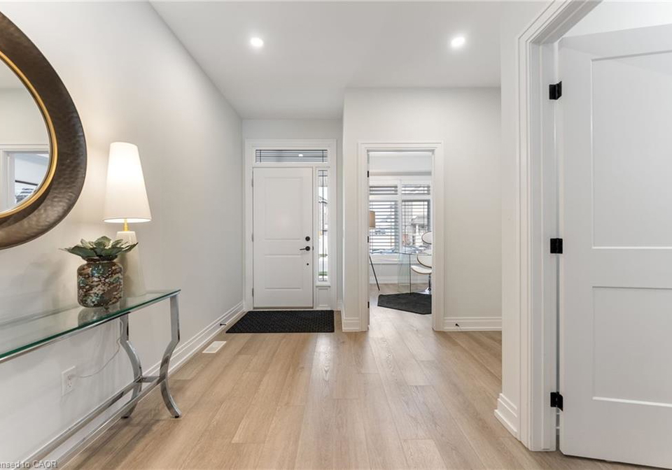 10-granite-ridge-trail-waterdown-ontario-40784178