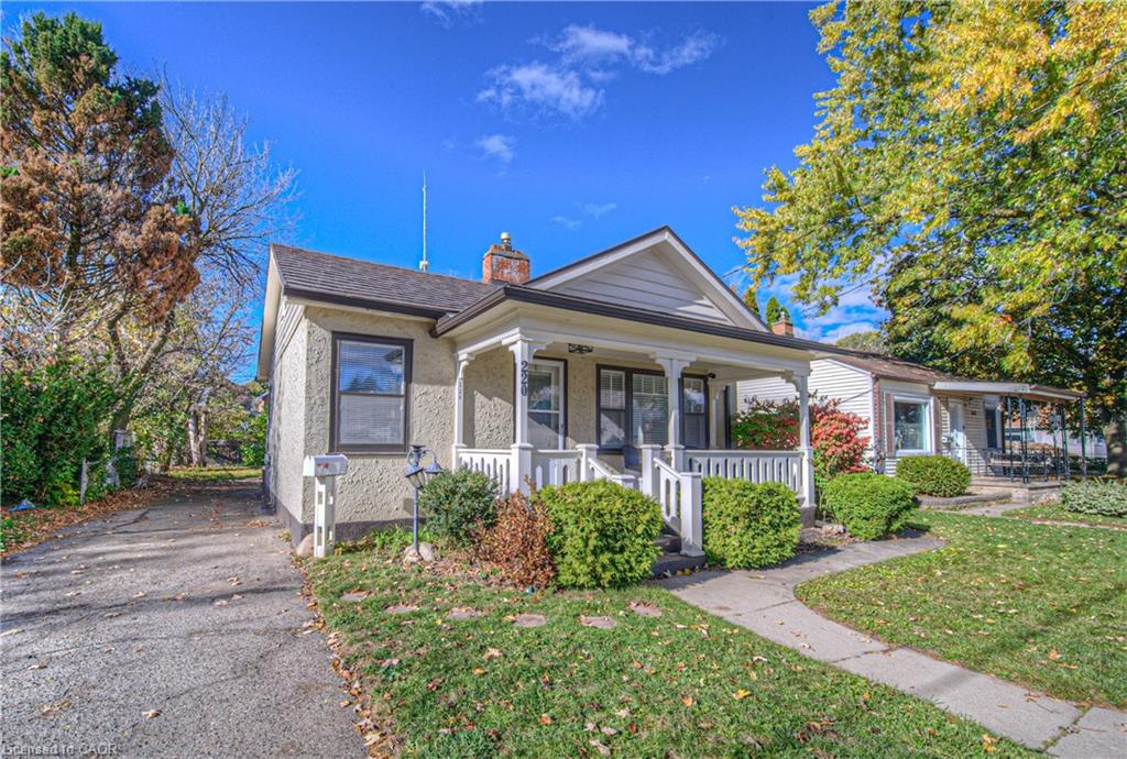 220-schlueter-drive-cambridge-ontario-40784247