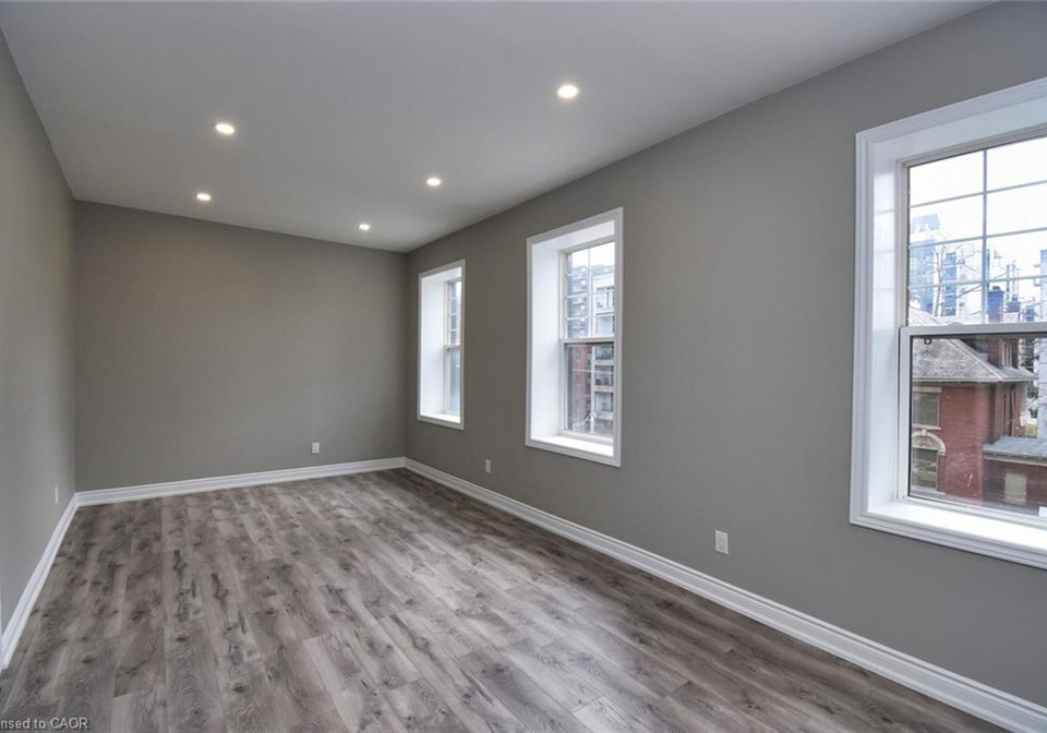 98-duke-street-hamilton-ontario-40784258