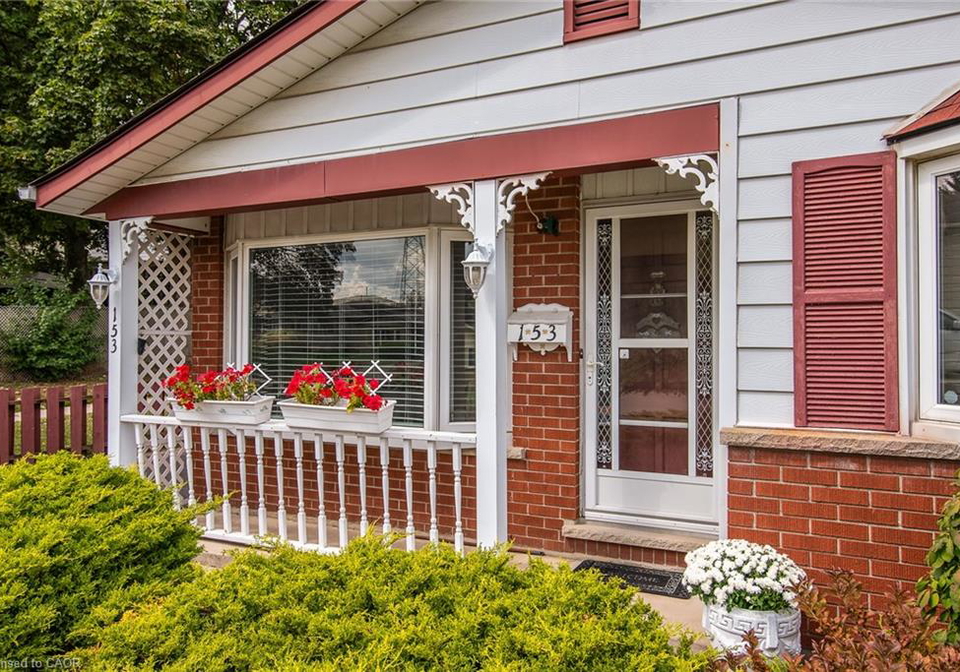153-pinedale-drive-kitchener-ontario-40784259