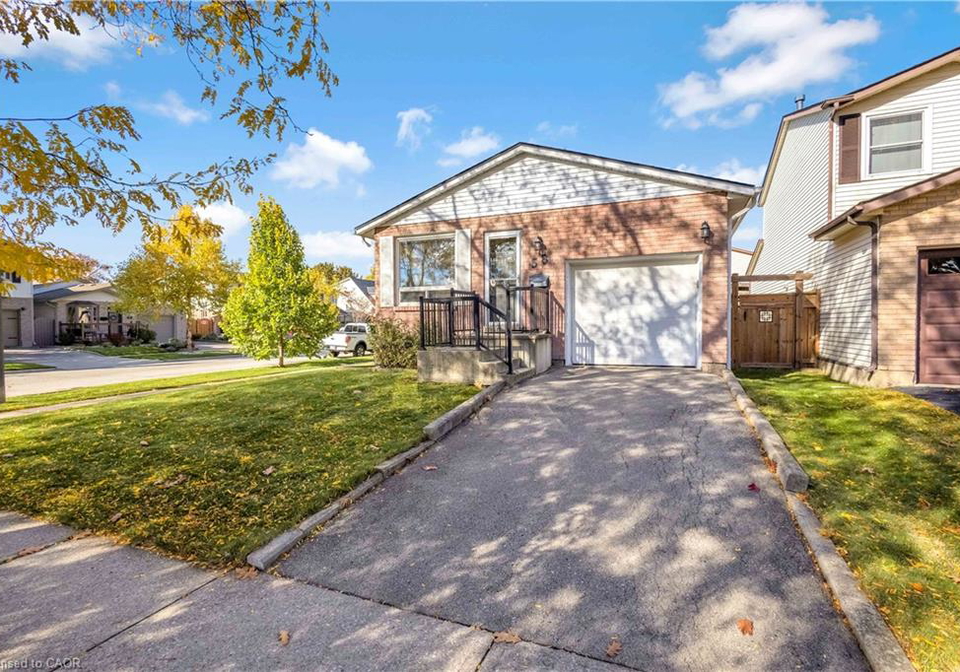 58-muscot-drive-stoney-creek-ontario-40784301