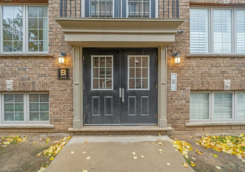 12-holborn-drive-kitchener-ontario-40784316