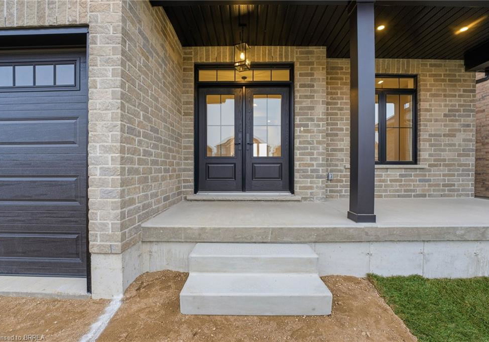 104-oak-avenue-paris-ontario-40784346