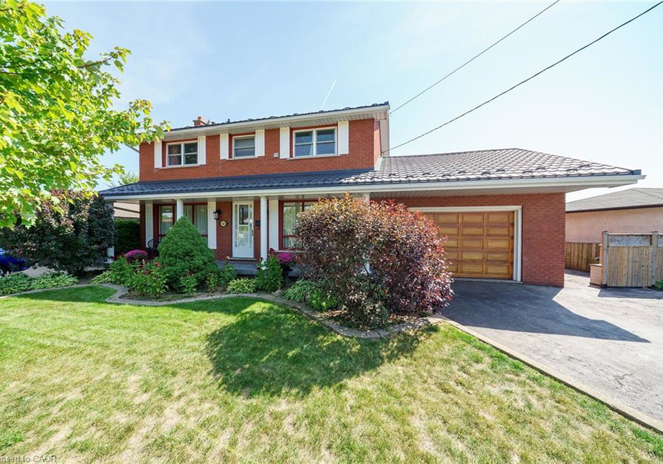 146-nugent-drive-hamilton-ontario-40784374