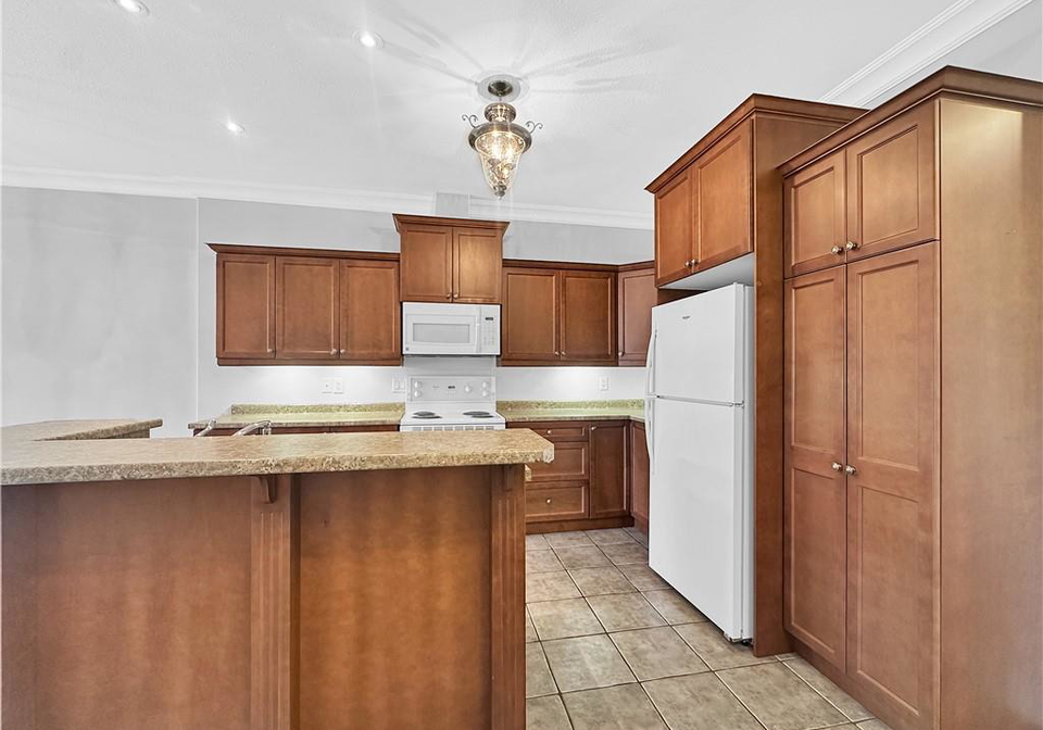 15-iron-bridge-court-caledonia-ontario-40784440