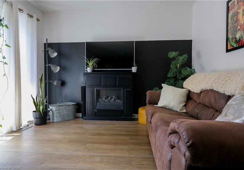 423-keats-way-waterloo-ontario-40784570