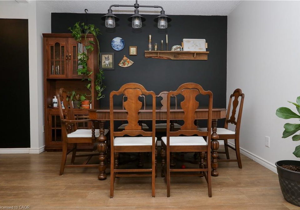 423-keats-way-waterloo-ontario-40784570