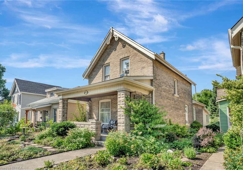 96-walnut-street-paris-ontario-40784645