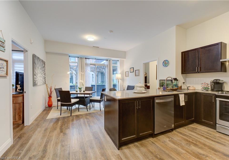 1-redfern-avenue-hamilton-ontario-40784648
