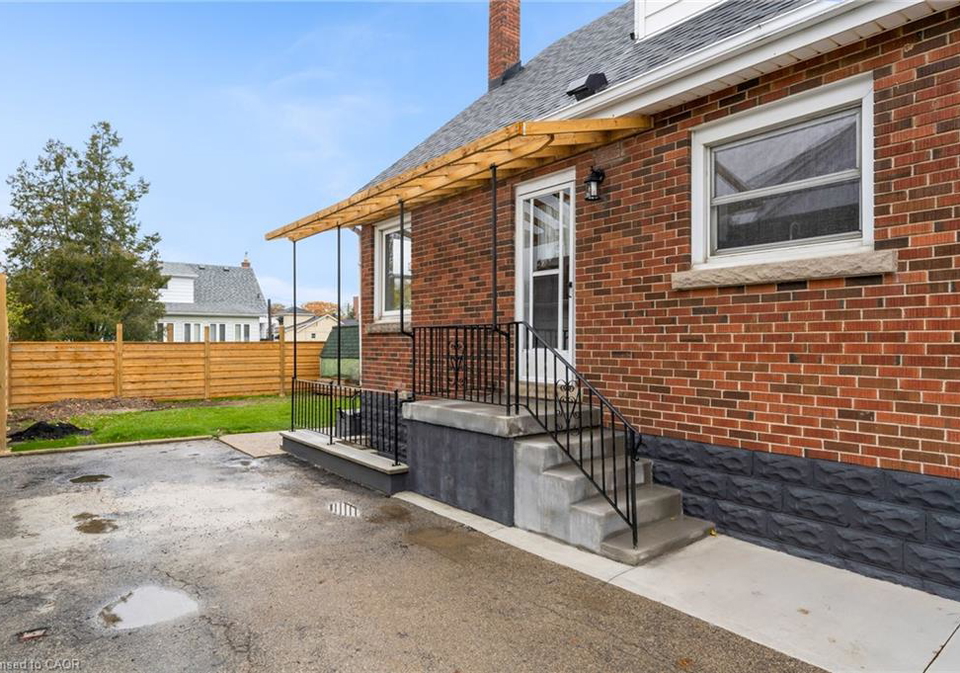 2-wardrope-avenue-stoney-creek-ontario-40784781