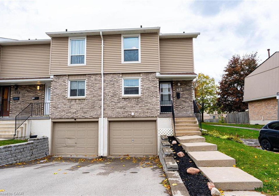 10-angus-road-hamilton-ontario-40784993