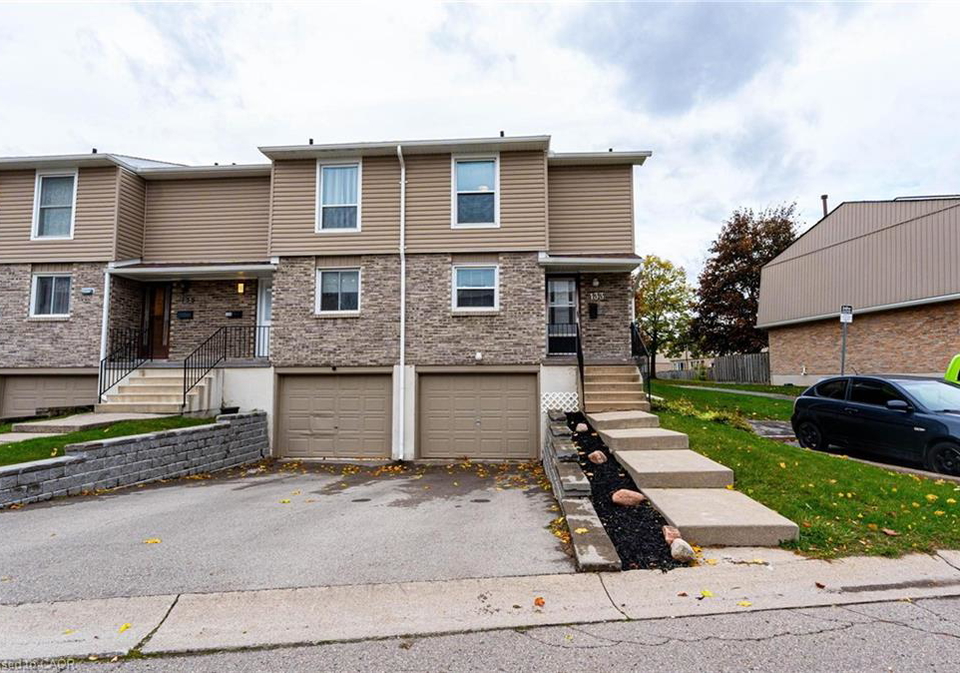 10-angus-road-hamilton-ontario-40784993
