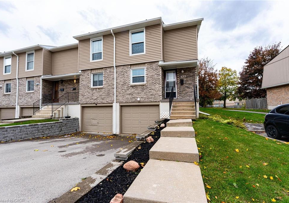 10-angus-road-hamilton-ontario-40784993